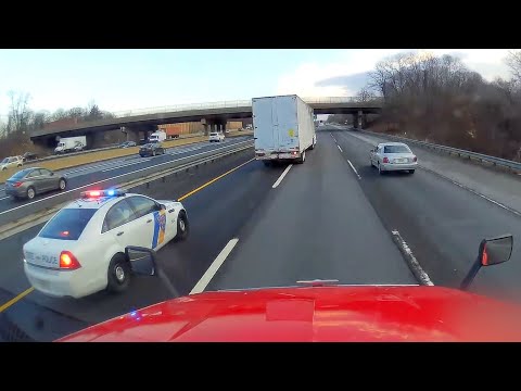 OMG Moments Caught By Semi Truck Drivers - 21
