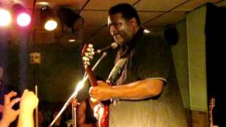 Michael Burks @ Baltimore blues society show &quot;Ashes in my Ashtray&quot;