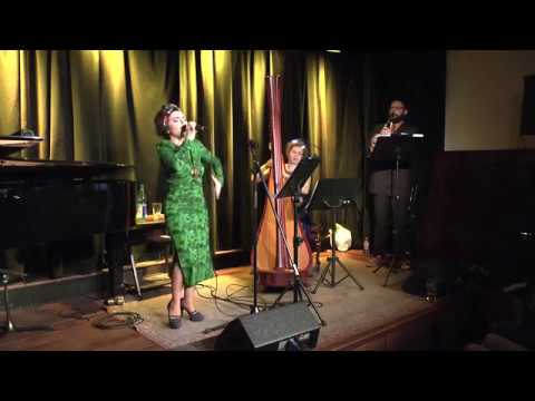 LADY MARGARITA  - ARUM DEM FAYER (Klezmer Lied)