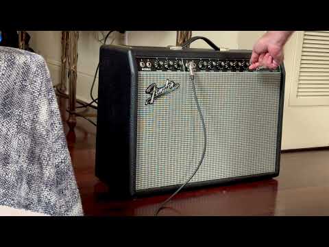 Fender '65 Deluxe Reverb Reissue 22-Watt 1x12" Guitar Combo 1994 - Present - Black image 18