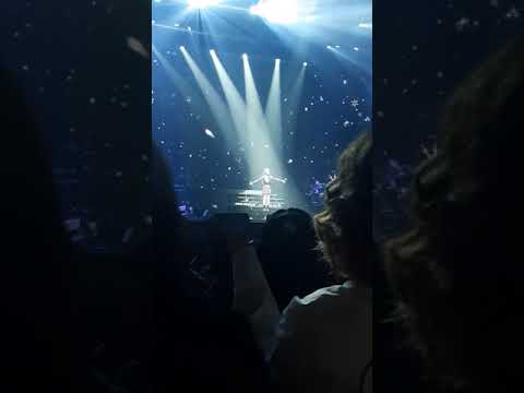 191213 IU (아이유) Love Poem Concert Tour in Manila