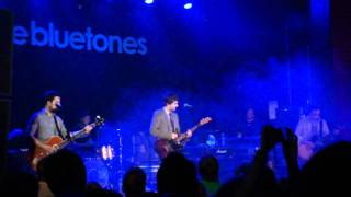 The Bluetones - Fast boy, live at Manchester Academy 2 2011