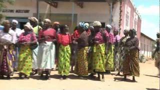 preview picture of video 'StrassenMusik in Mbusyani, Kenya'