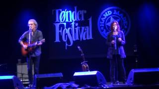 Rosanne Cash with John Leventhal - When The Master Calls The Roll