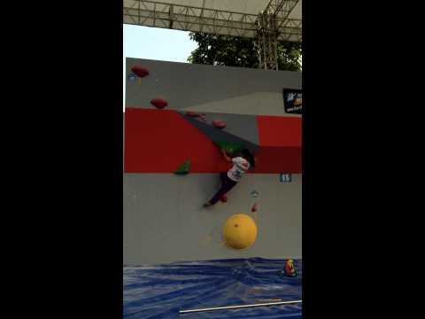 IFSC Climbing World Cup Chongqing 2014- Felicia Lim route 5