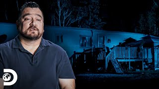 La familia de Abe experimenta terror cerca de su hogar | Bosques Embrujados |Discovery Latinoamérica