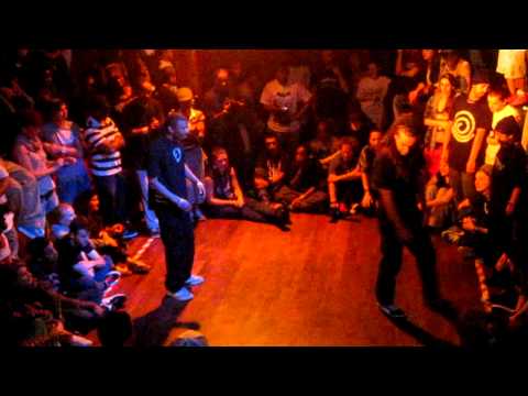 Mogwai vs. Penguin - quarterfinal - Housedance UK, 2011