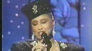 Phyllis Hyman - What You Won&#39;t Do for Love (Tonight Show)