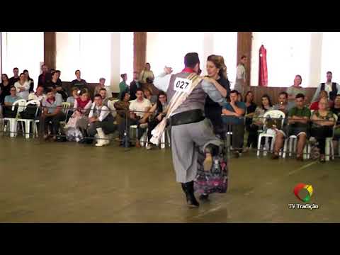 LUIZ FABRICIO C TRINDADE E BRIANI COSTA TRINDADE - DANÇA DE SALÃO - ENART 2017 - SÁBADO