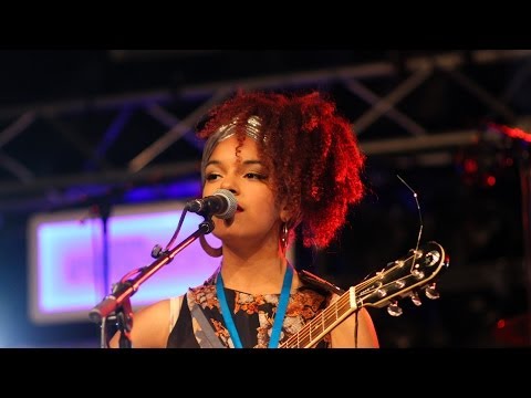 Kizzy Crawford - Caer O Feddyliau at Glastonbury 2014