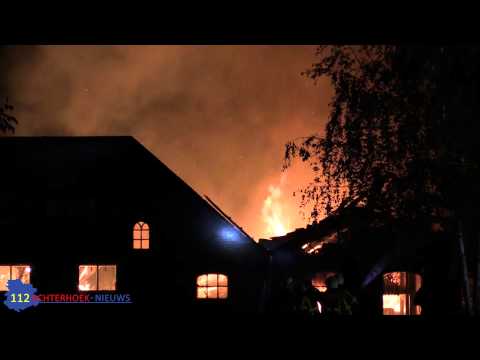 04 09 2015 Uitslaande brand verwoest twee schuren in Keijenborg