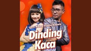 Download lagu Dinding Kaca mp3