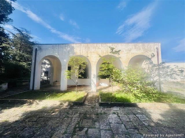 Masseria in VENDITA  MARTINA FRANCA