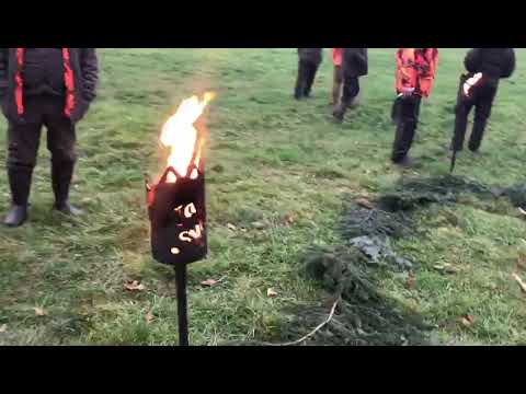 Jagd und Hund 2022 Strecke legen mit Jagdlichen Fackeln