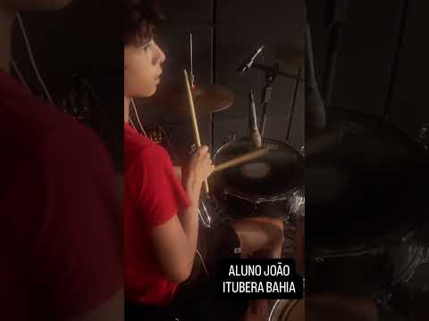 OLHA O JOÃO DE ITUBERA BAHIA TOCANDO PISADINHA USANDO MEUS MÉTODOS DE APRENDIZAGEM.
