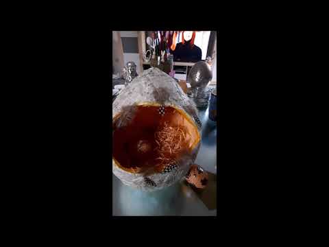 Osterei aus Toilettenpapier