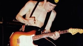 Red Hot Chili Peppers - Good God + Nobody Weird Like Me (Paris, France 1990)