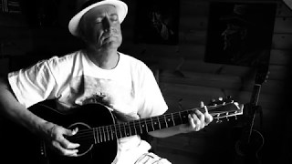 Don&#39;t Drive Me Away - Fingerpicking Blues - Robert Curtis Smith - TAB avl