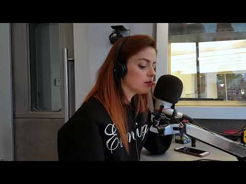 Annalisa canta "Walking on the moon" dei The Police a @Radio105