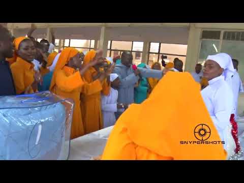 Christabel and Andrew  St Hellena Mathare Choir Gift Entry  Obong'o Nyakalaga and In emimiyo wan ka