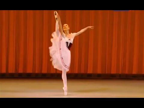 Tatjyana Bolotova-Halte de Cavalerie variation