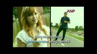 Download lagu Tua Enda Setipak Karaoke - Rickie Andrewson ( Vcd Version ) mp3