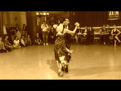  Adrian Veredice  and  Alejandra Hobert  are  dancing  to  the  tango  "  Duerme mi Nina  "  in  2013