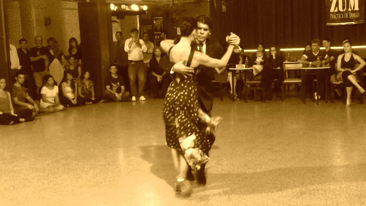 Alejandra Hobert y Adrian Veredice en ZUM 4