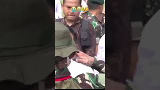 Download lagu momen haru pelepasan siswa di barak militer #kangdedimulyadi #shorts #viralvideo mp3 Download lagu momen haru pelepasan siswa di barak militer #kangdedimulyadi #shorts #viralvideo mp3