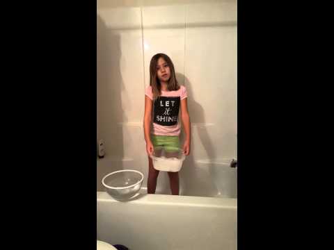 9 year old girl does the ice bucket challenge!