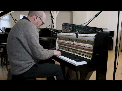 Short improvisation on Keybird X1 - Frans Bak