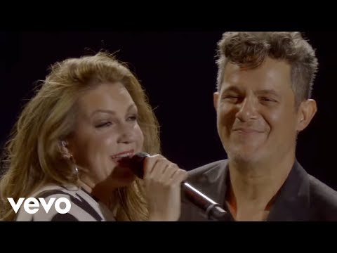 Alejandro Sanz - Cuando Nadie Me Ve / Cai ft. Niña Pastori (En Vivo) ft. Niña Pastori
