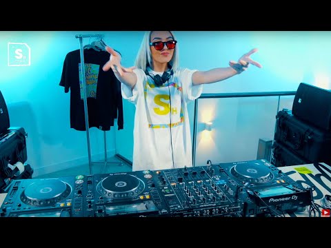 TITA LAU -  LIVE @STEREOHYPE TECH, HOUSE & TECHNO MIX 19.11.2021 LONDON