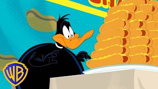 How Many Hot Dogs Can Daffy Eat?! 🌭😲 | The Looney Tunes Show | @wbkids