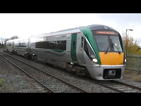 Irish Rail 22000 Class Intercity Train 22350 - Monasterevin, Kildare