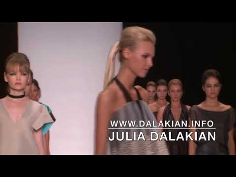 Финальная проходка показа Модного Дома Юлии Далакян Julia Dalakian