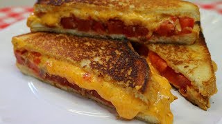Deluxe Grilled Pimento Cheese Sandwich ~ Noreen's Kitchen