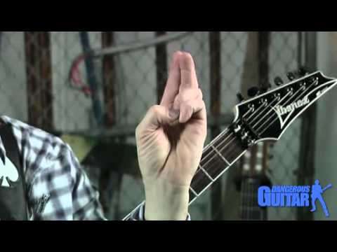 Online Guitar Lessons: Learn the best technique for fretting hand positions