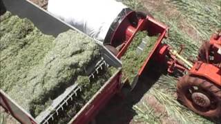 Embutidora de Silagem - Silo Press Menta Vídeo Embutidora de Silagem - Silo Press Menta