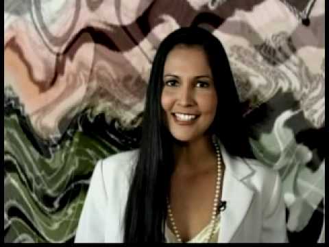 REGINA MORENA - Apresentadora do Programa TEMPOS MODERNOS - DF