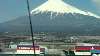 preview picture of video '富士山 Mount Fuji from the Tōkaidō Shinkansen'