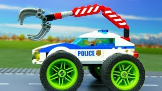Download lagu Lego Police Car attaches Giant Wheels to catch a robber mp3 Download lagu Lego Police Car attaches Giant Wheels to catch a robber mp3
