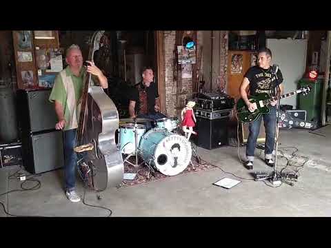 Betty's Doghouse plays Ronnie Dawson: Like a fish out of water  in Beleef Zonnemaire 30-09-2023