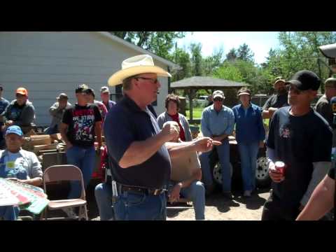 Auctioneer Ken Patterson, J.P. Weigand & Sons, Inc., Calling a Personal Property Auction