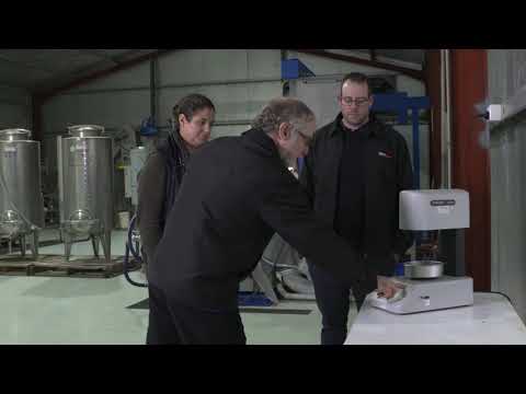 Demonstration of the QuikTest-Olive Analyser fruit moisture & oil content by Process Sensors