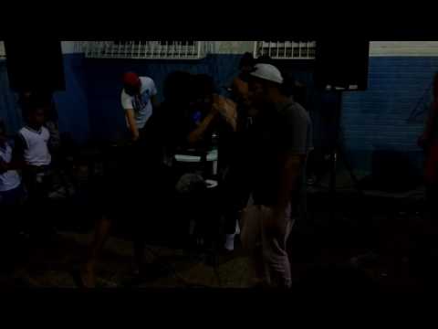 Mc Drewan vs Mc Gordo-1°Fase- Rap do Visconde(Roda Cultural de Macaé)
