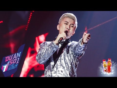 Thể hiện bởi Hoàng Phương