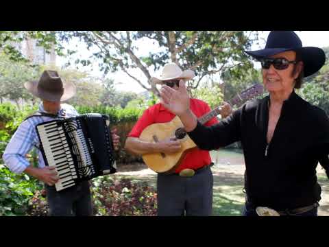 Trio da Vitória -  Expresso Boiadeiro (Clipe Oficial)