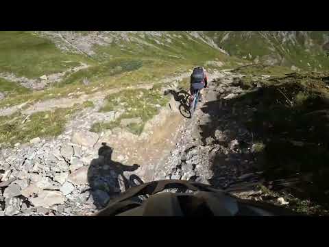 Classic Transalp 2022: Tag 3 - Fimberpass Downhill