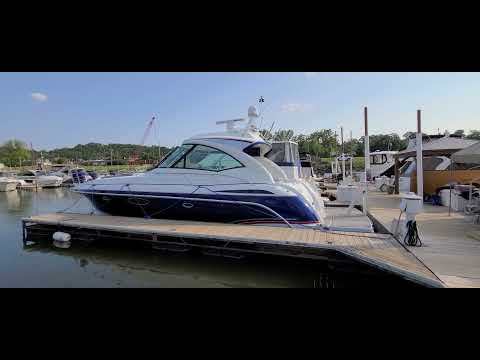 Formula 45 Yacht, Walk Around